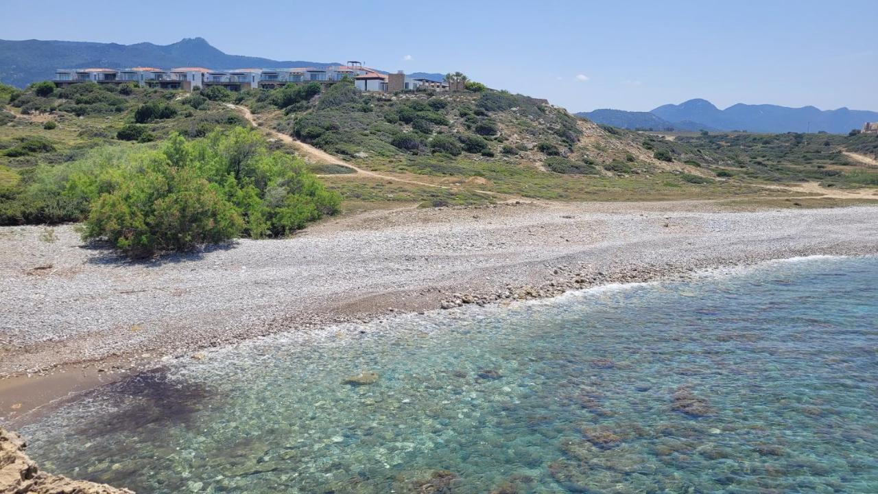 Sea And Mountain View Beachfront Penthouse Yali Экстерьер фото