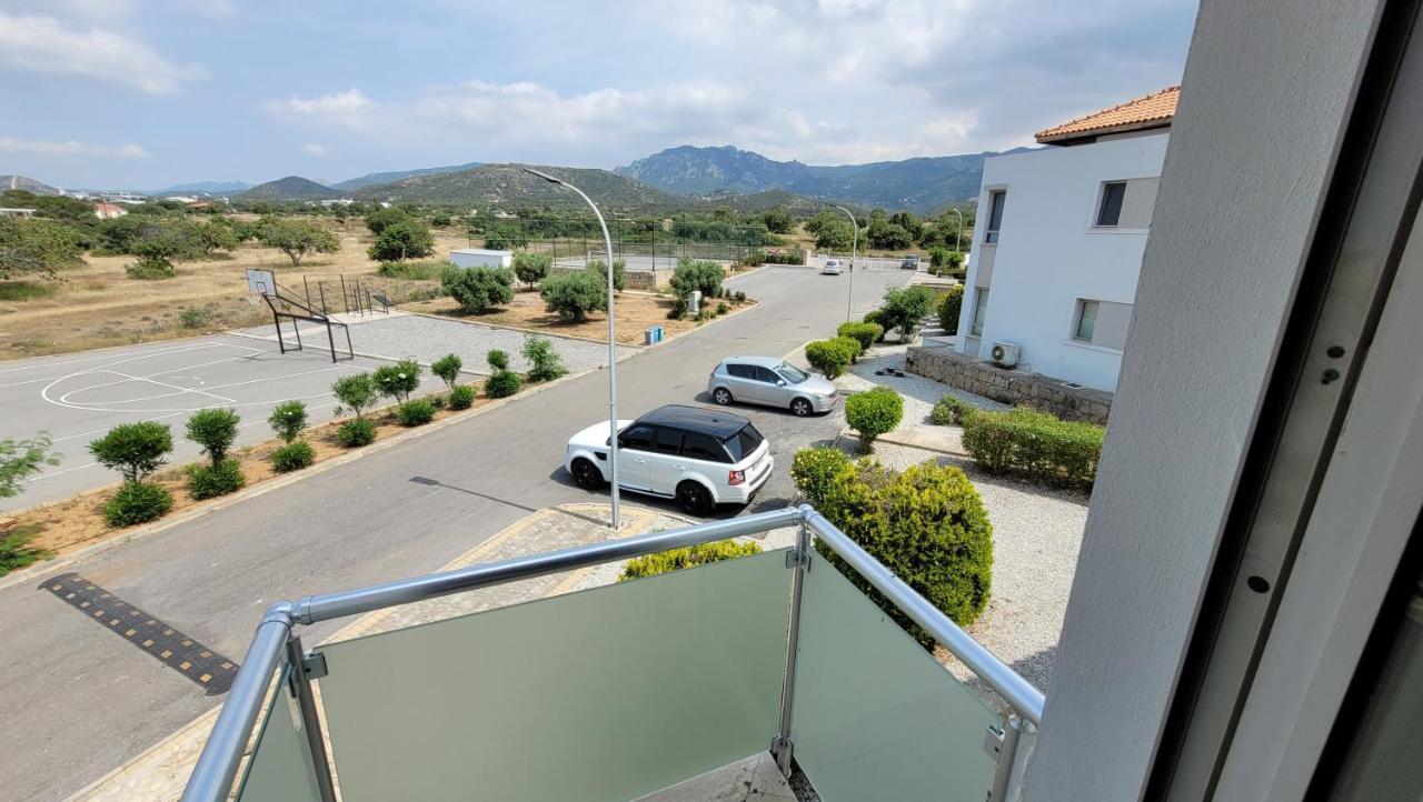 Sea And Mountain View Beachfront Penthouse Yali Экстерьер фото