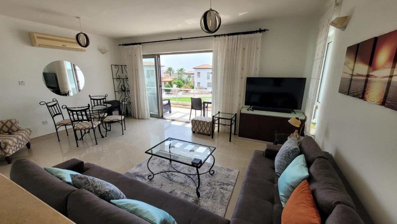 Sea And Mountain View Beachfront Penthouse Yali Экстерьер фото