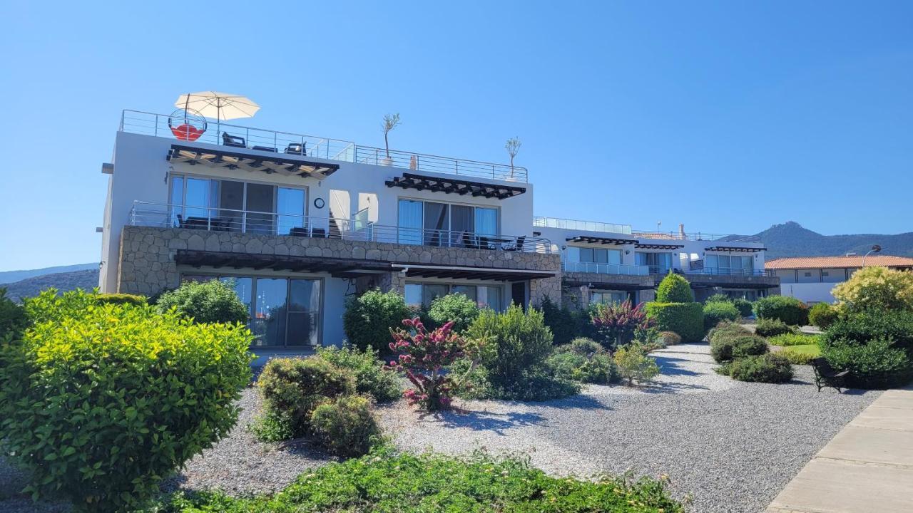 Sea And Mountain View Beachfront Penthouse Yali Экстерьер фото